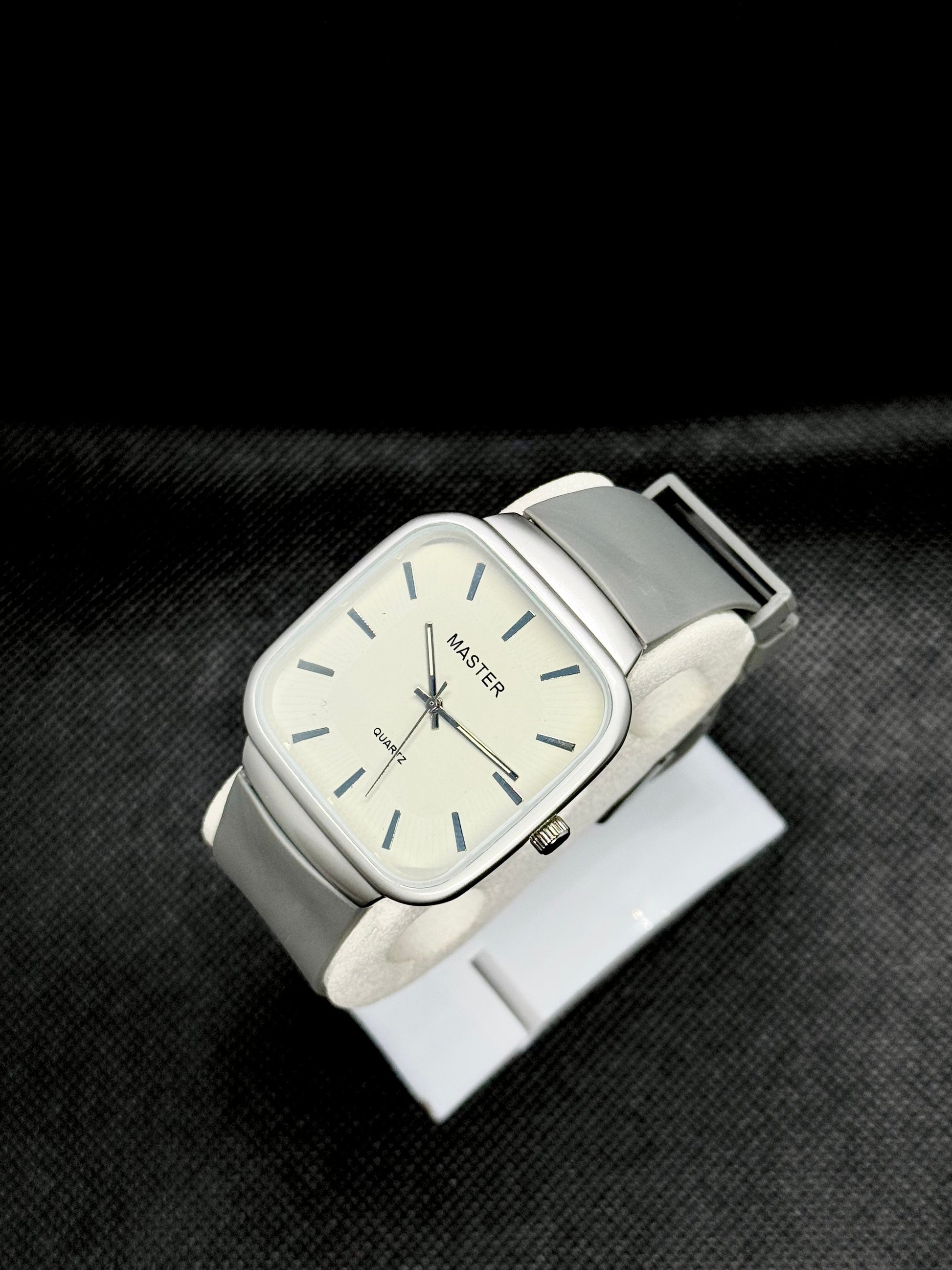 SQUARE DIAL | SILICON STRAPS | ZNT 001